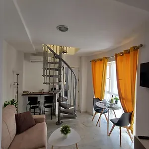  Apartamento ático Acogedor, Céntrico Y A 2 Min De La Playa. España